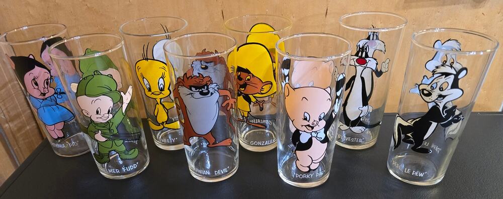 1973 Pepsi/Warner Bros Collector Series Glasses (Set of 8)